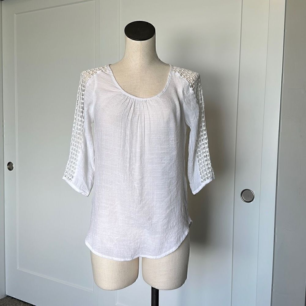 White Blouse - Picture 2 of 5